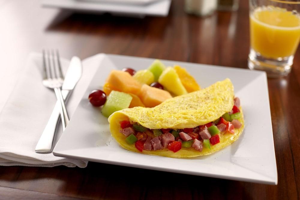 Hyatt House - Bridgewater Hotel 3*